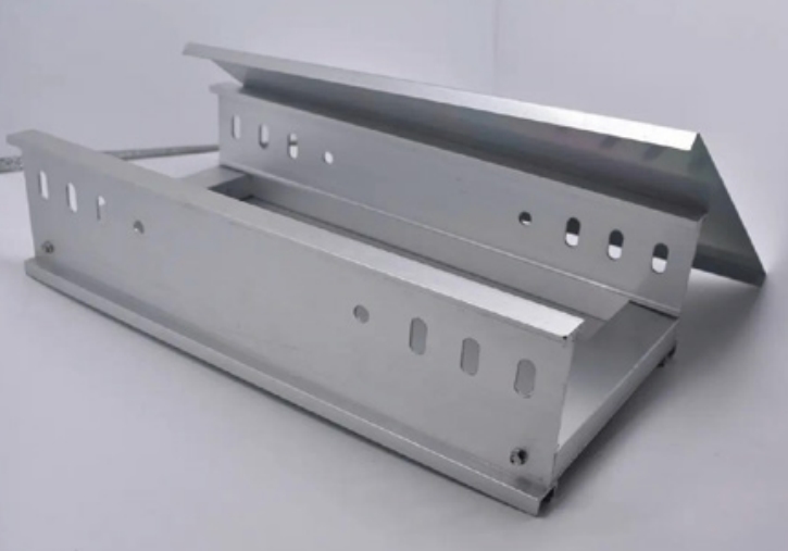  CABLE TRAY